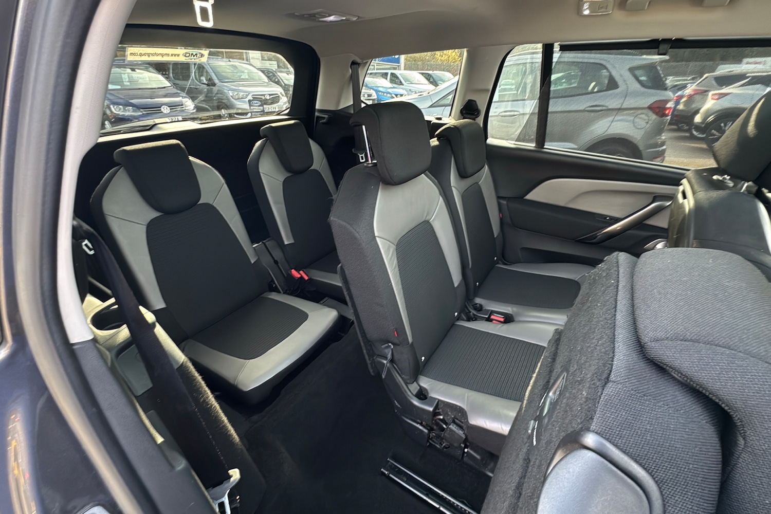 Vehicle 29