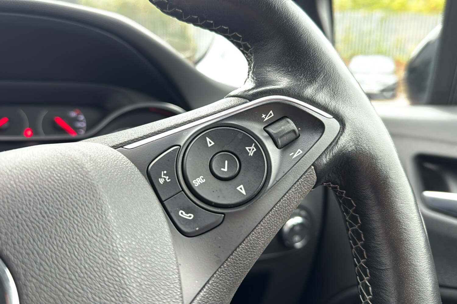 Used Vauxhall Crossland 2022 for sale - 76230223: Photo 18