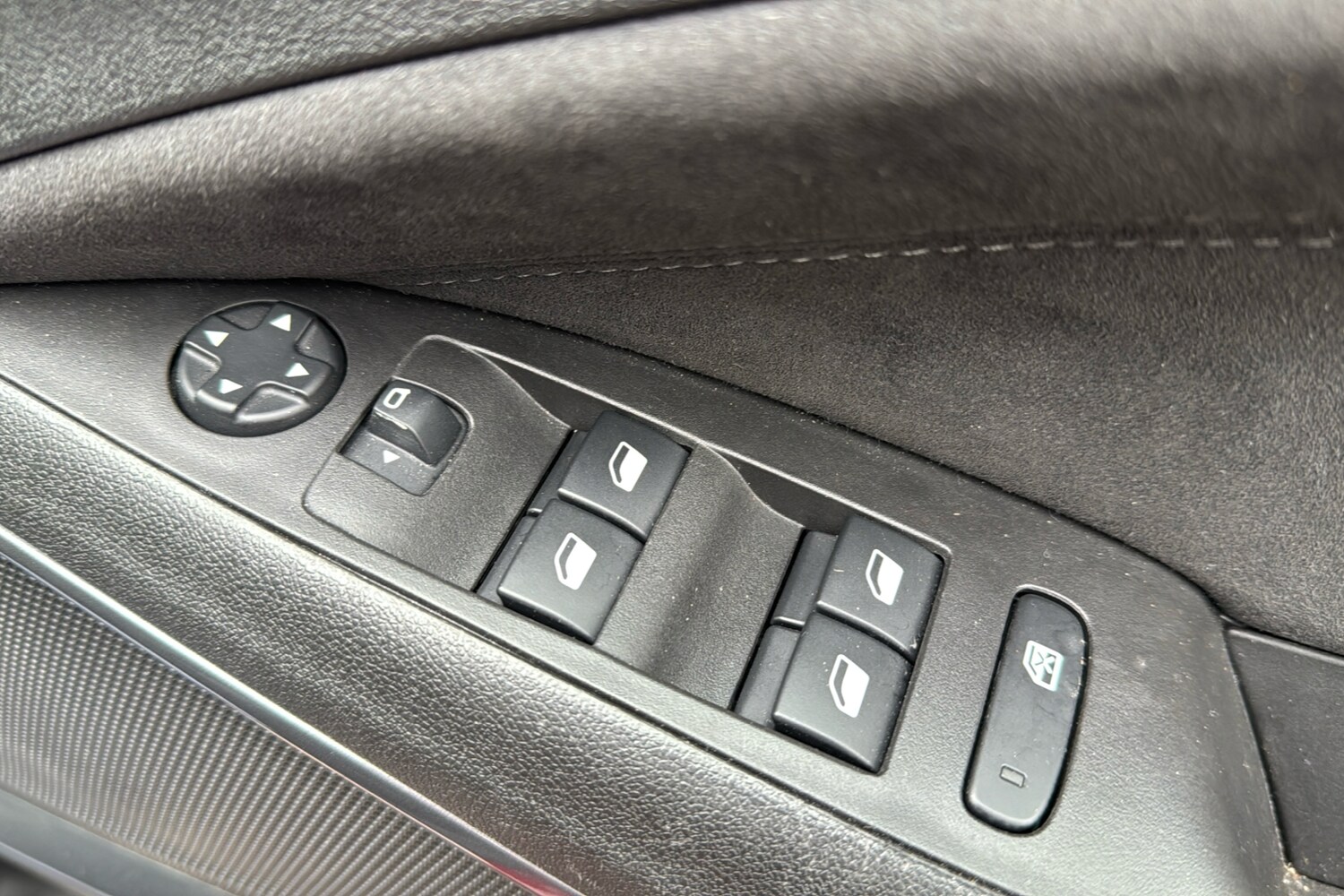 Used Vauxhall Crossland 2022 for sale - 76230223: Photo 34