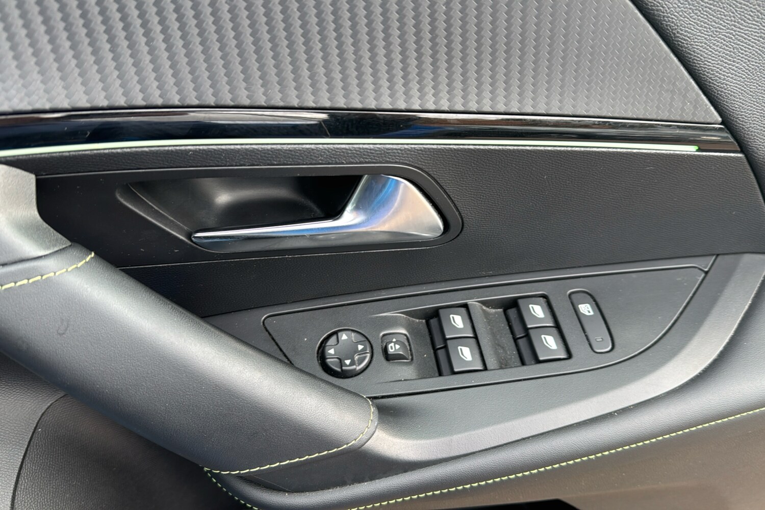 Used Peugeot 2008 2022 for sale - 76362366: Photo 24