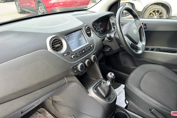 Used Hyundai i10 2019 for sale - 76193723: Photo 11