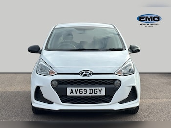 Used Hyundai i10 2019 for sale - 76193723: Photo 2