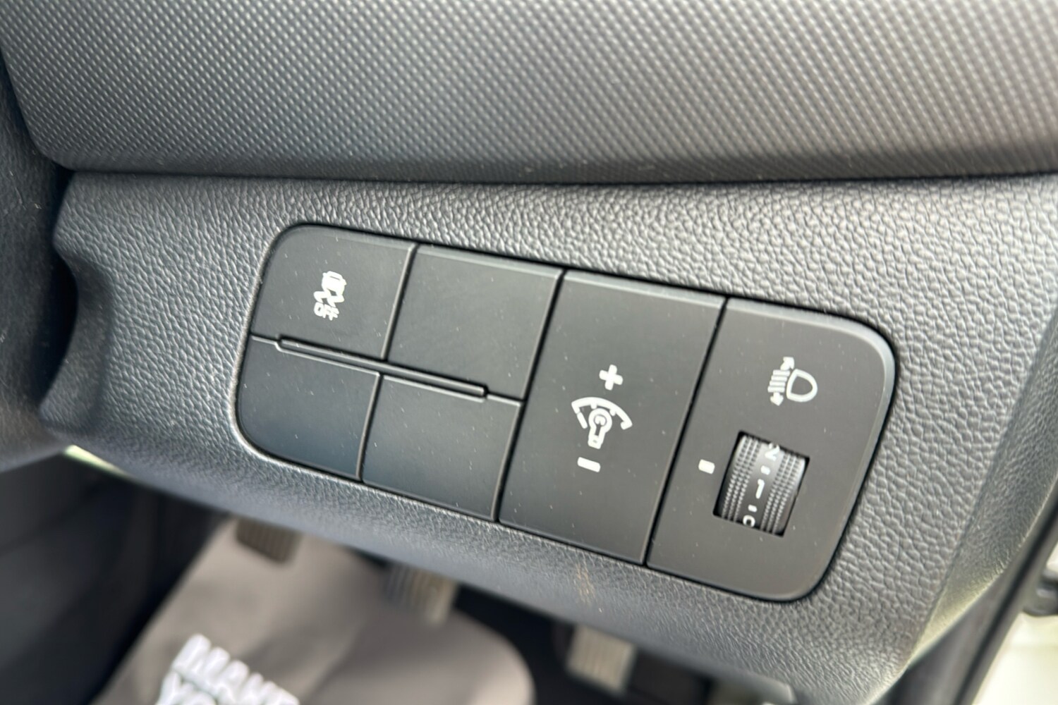 Used Hyundai i10 2019 for sale - 76193723: Photo 31