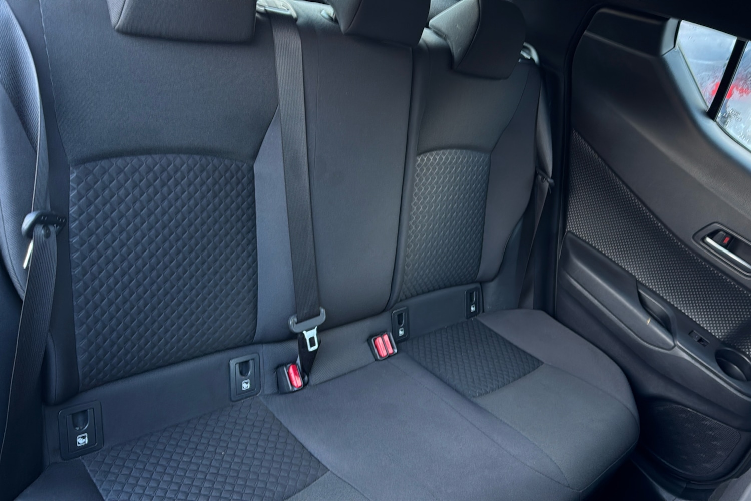 Used Toyota C-HR 2022 for sale - 76576383: Photo 12