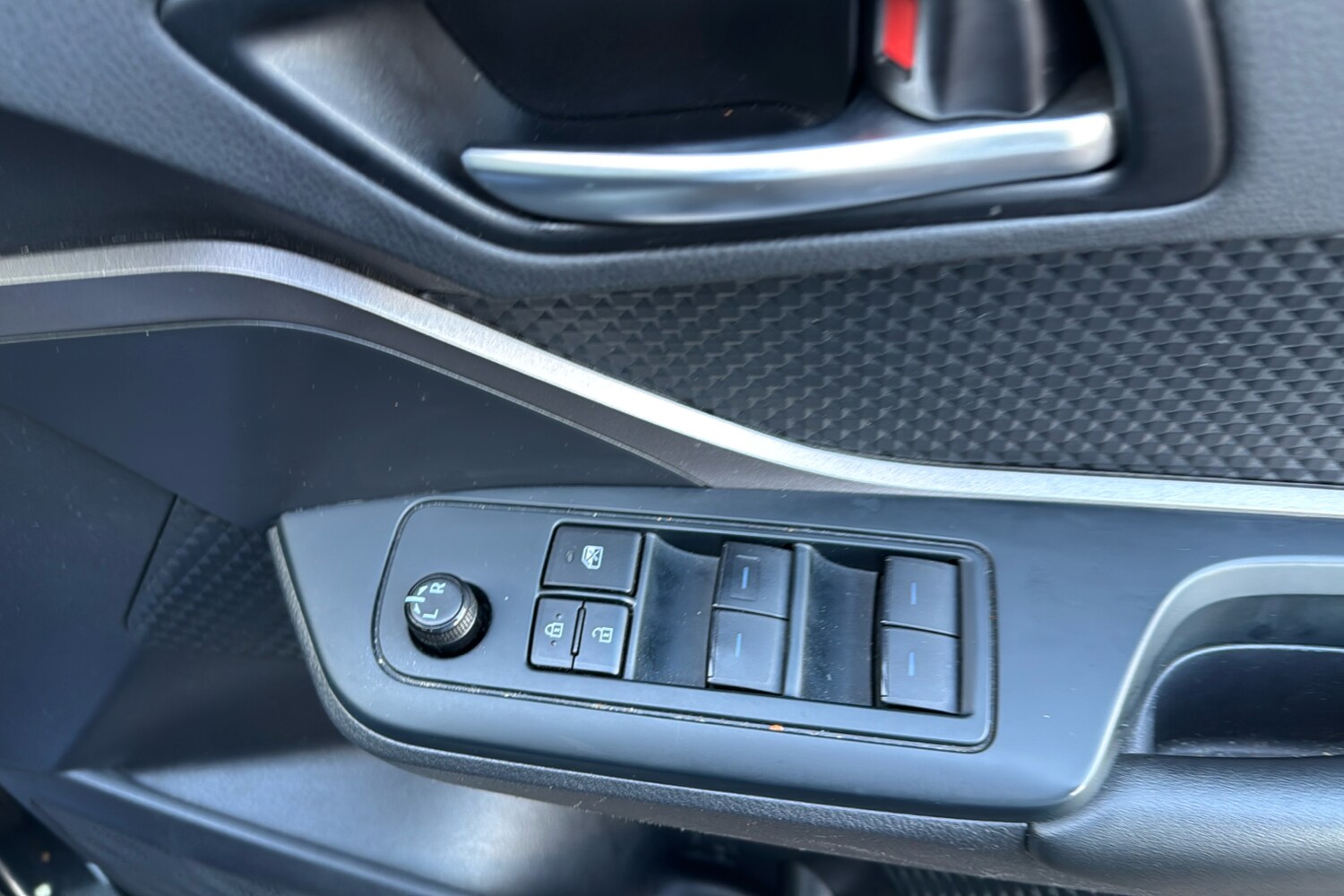 Used Toyota C-HR 2022 for sale - 76576383: Photo 24