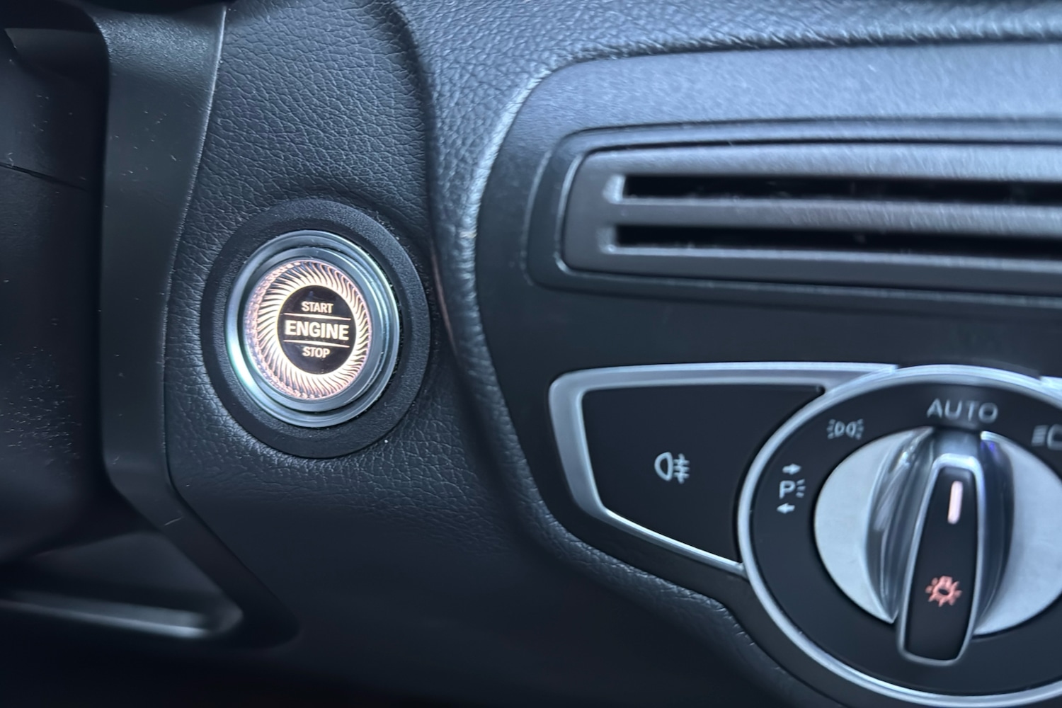 Used Mercedes-Benz GLC 2021 for sale - 76669413: Photo 23