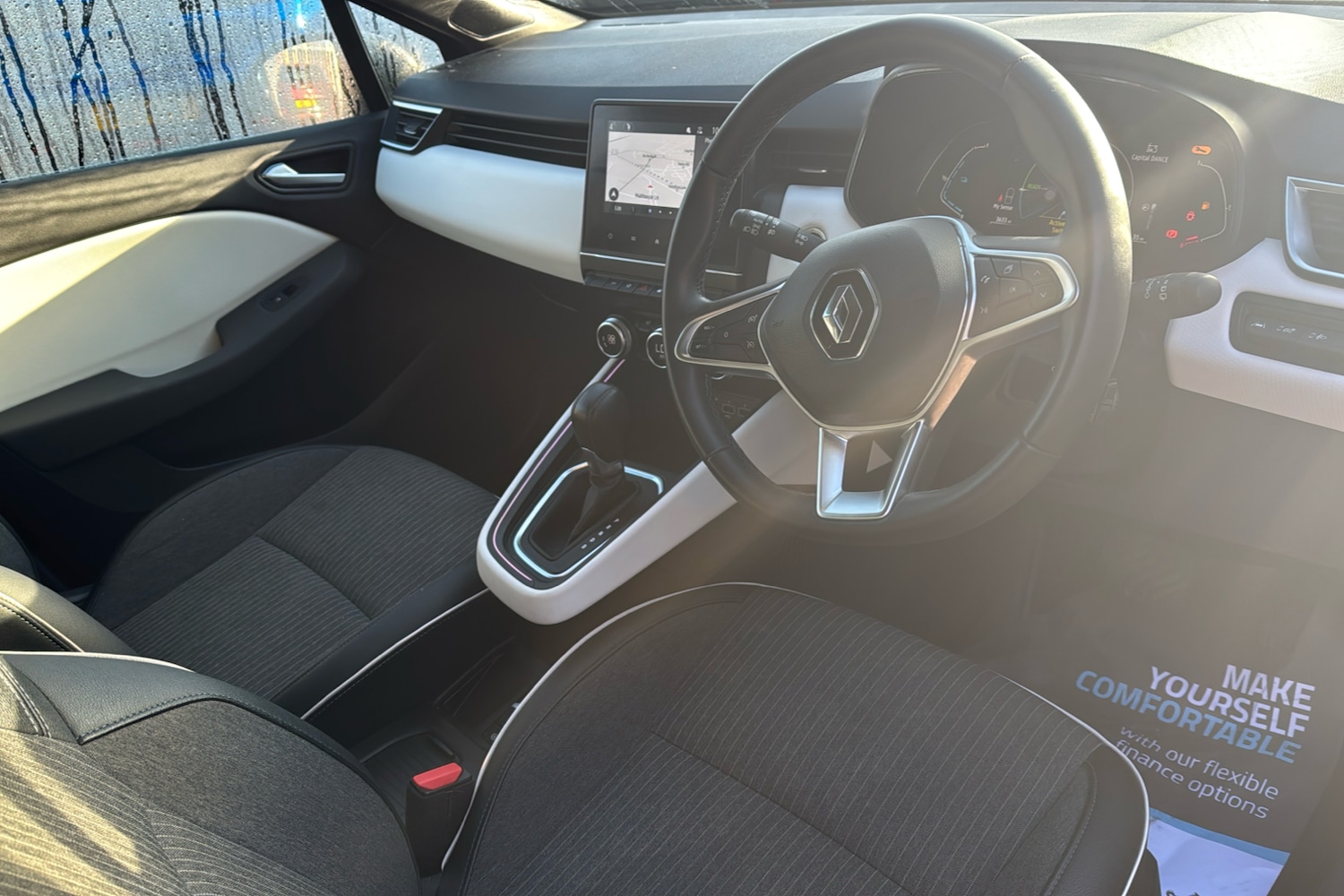 Used Renault Clio 2022 for sale - 76488275: Photo 10