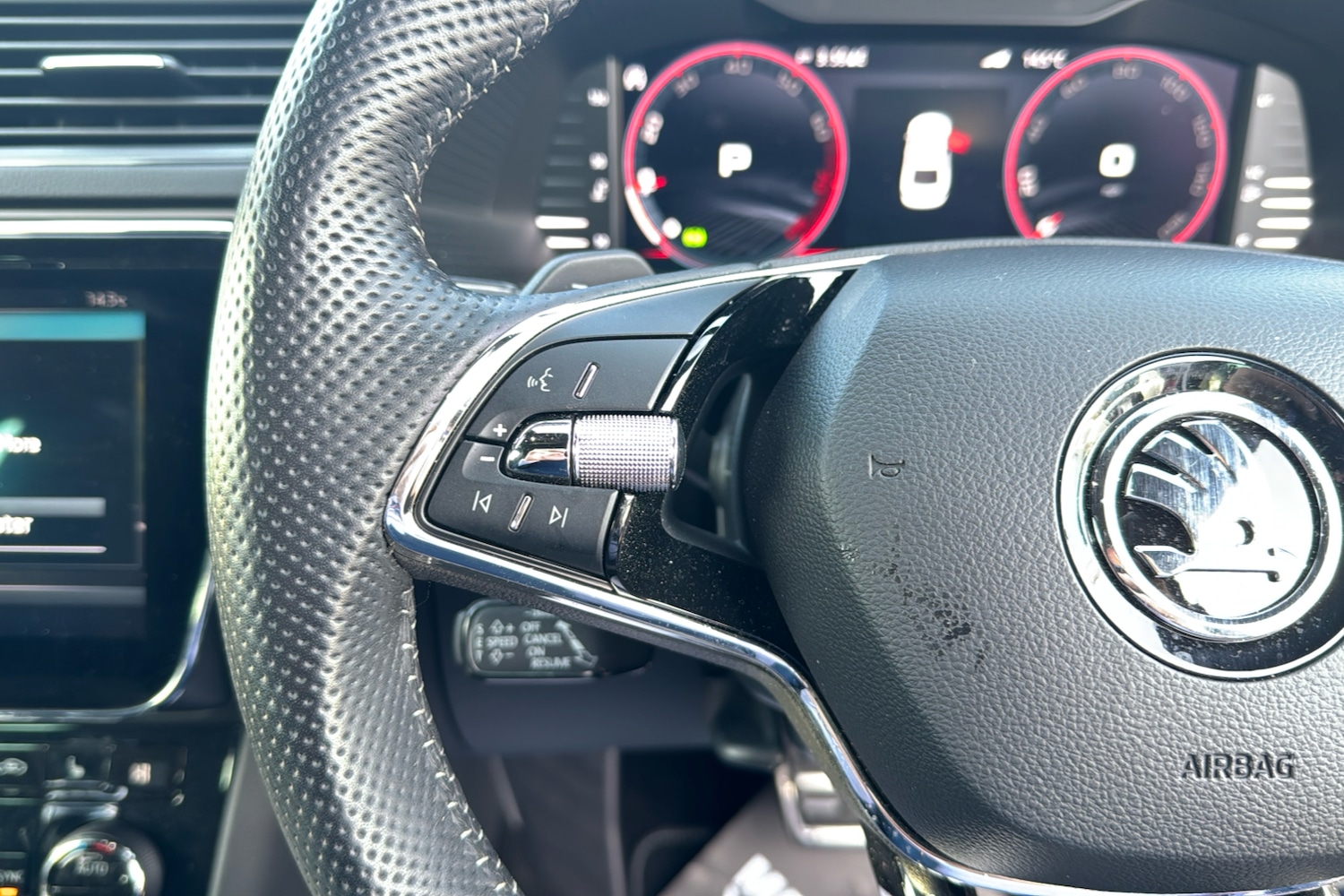 Used Skoda Superb 2024 for sale - 76248918: Photo 17