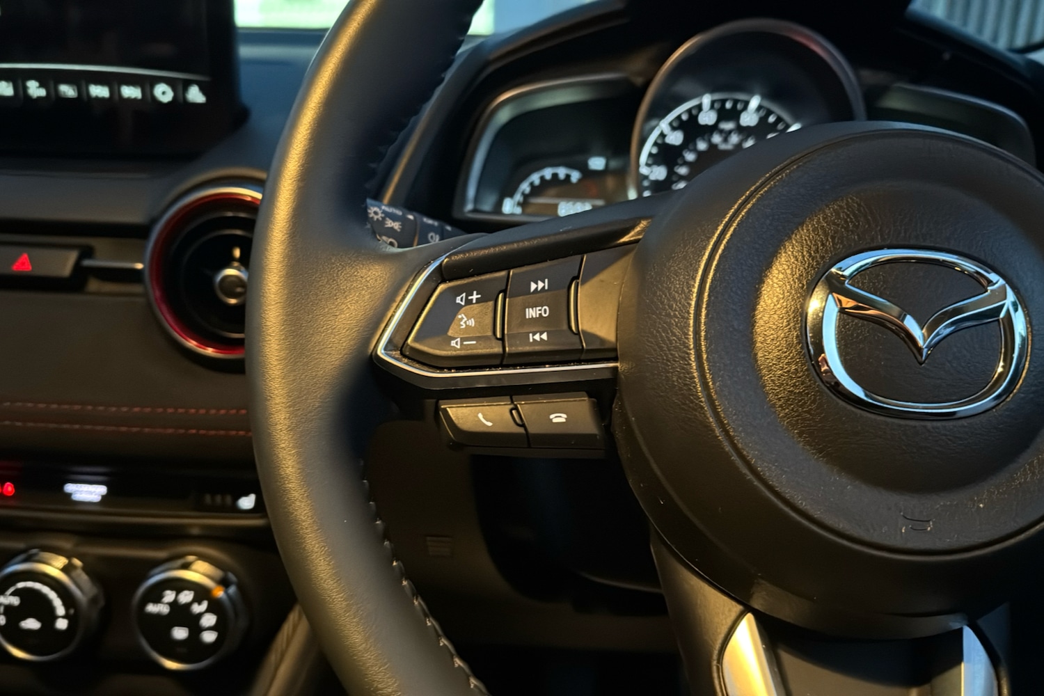 Used Mazda Mazda2 2025 for sale - 76411505: Photo 17