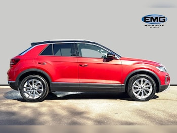 Used Volkswagen T-Roc 2022 for sale - 78052713: Photo