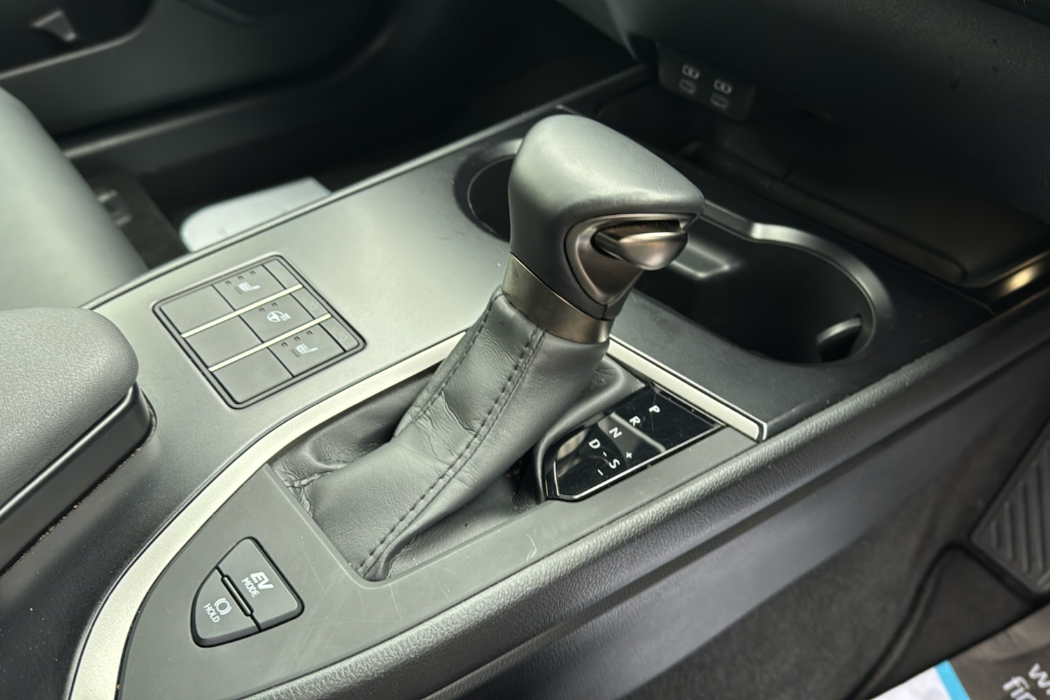 Used Lexus UX 2023 for sale - 76230262: Photo 13