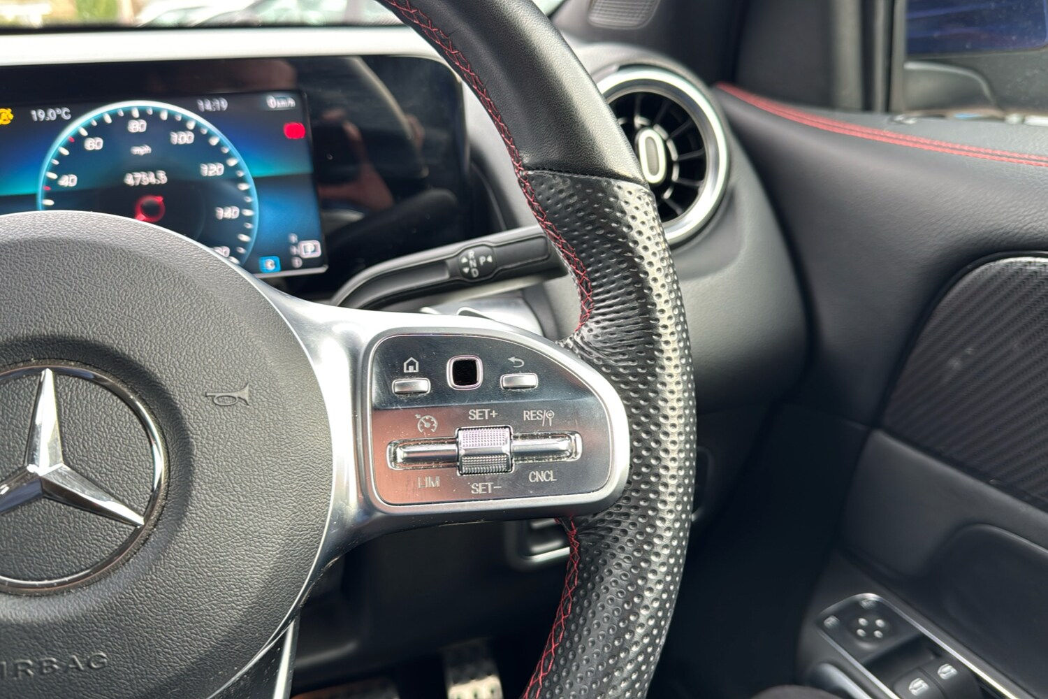 Used Mercedes-Benz GLB 2021 for sale - 76447625: Photo 18