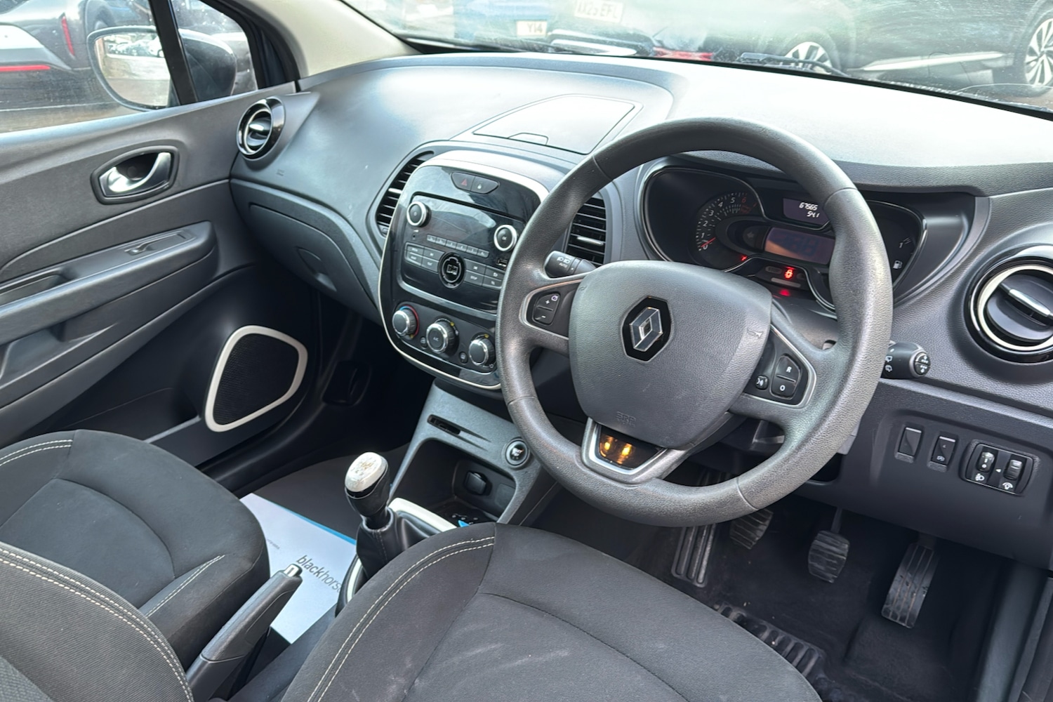 Used Renault Captur 2019 for sale - 76892900: Photo 10