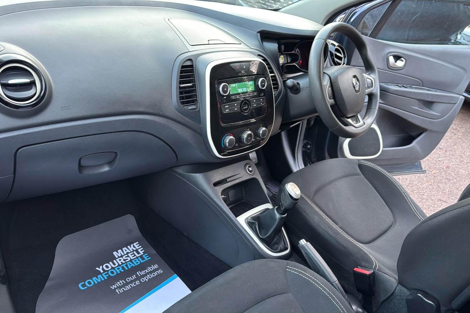 Used Renault Captur 2019 for sale - 76892900: Photo 11