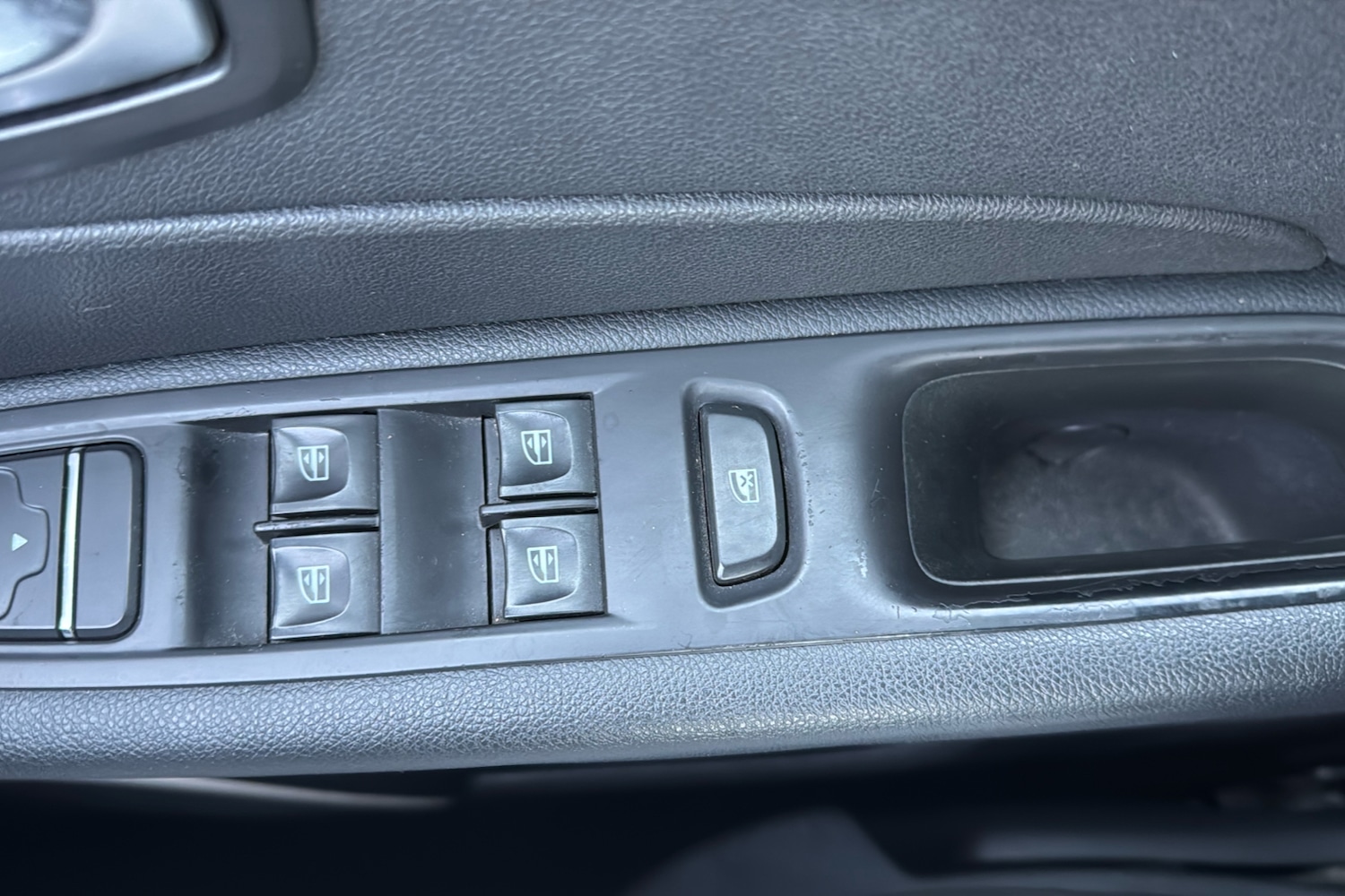 Used Renault Captur 2019 for sale - 76892900: Photo 20