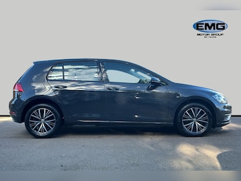 Used Volkswagen Golf 2017 for sale - 78024980: Photo