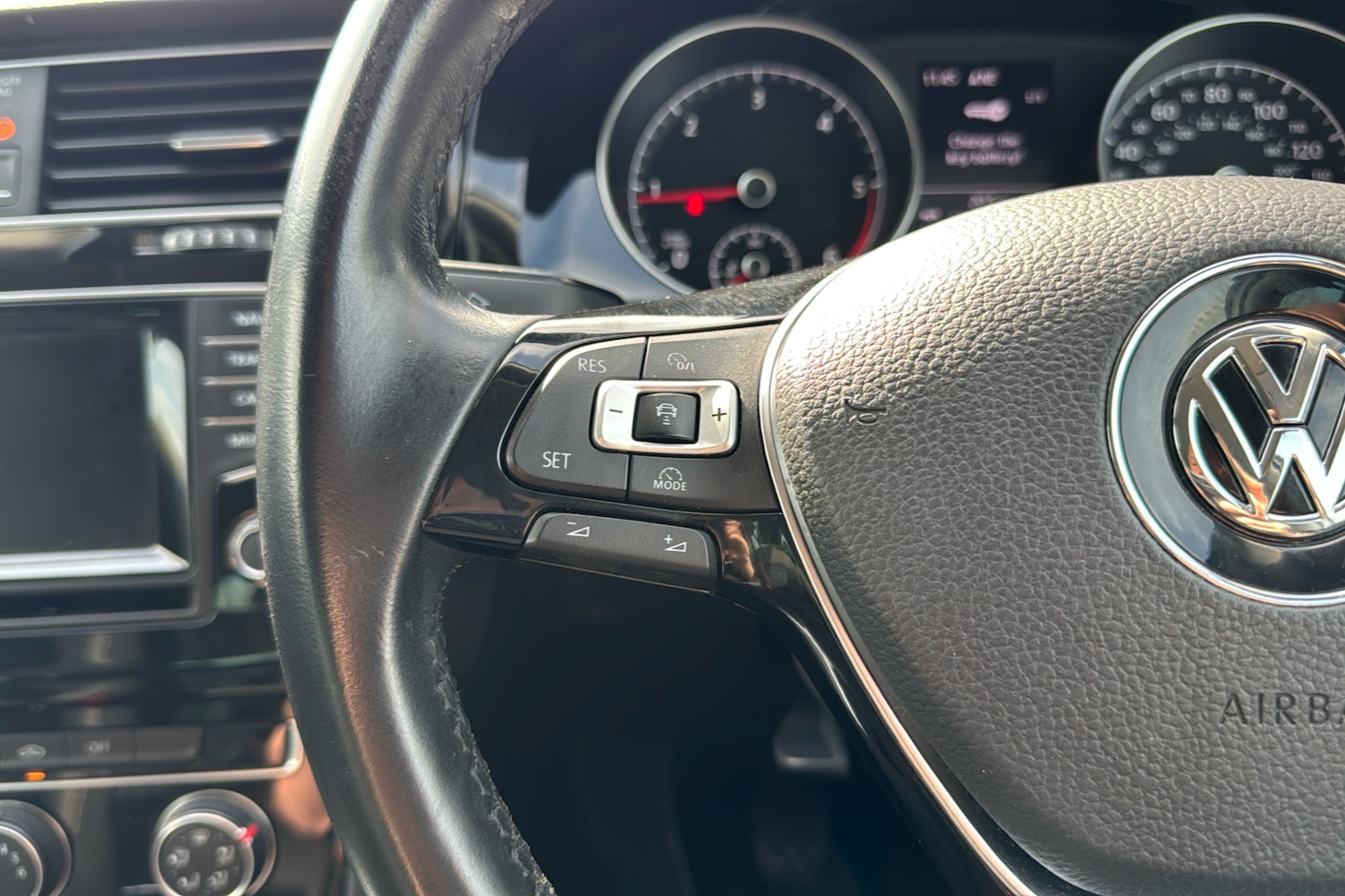 Used Volkswagen Golf 2015 for sale - 76955376: Photo 17