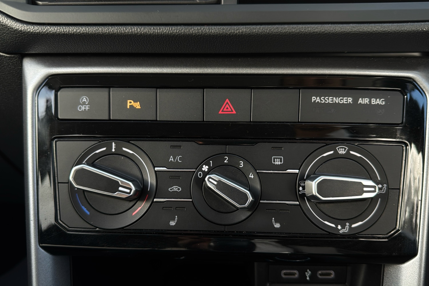 Used Volkswagen T-Cross 2021 for sale - 75752247: Photo 16