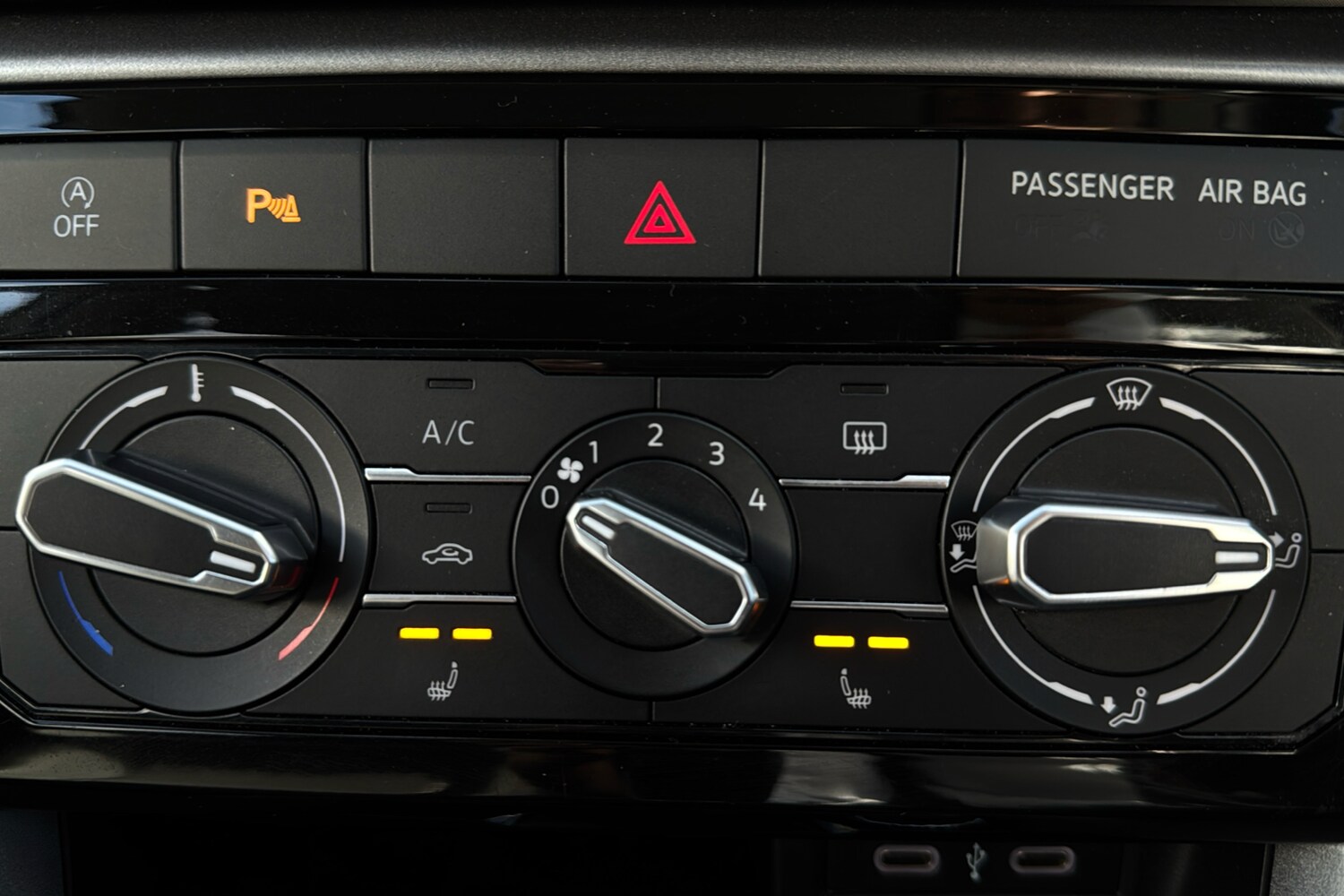 Used Volkswagen T-Cross 2021 for sale - 75752247: Photo 35