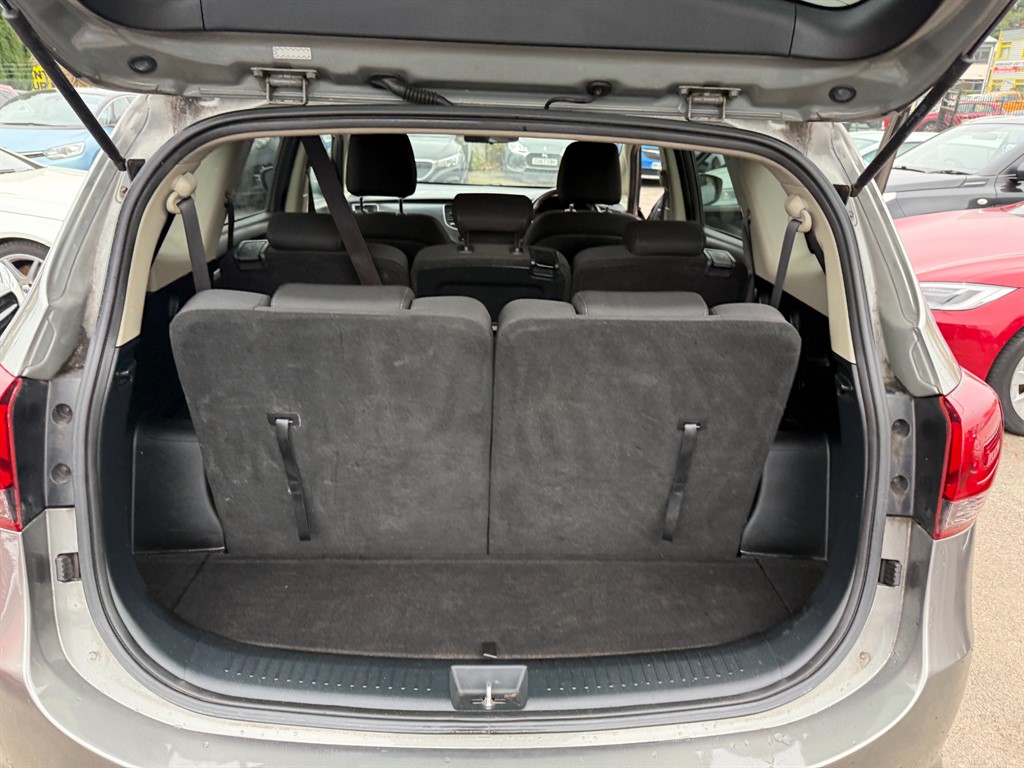 Used Kia Carens 2018 for sale - 76290116: Photo 10