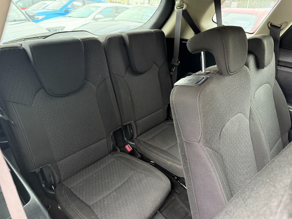 Used Kia Carens 2018 for sale - 76290116: Photo 9