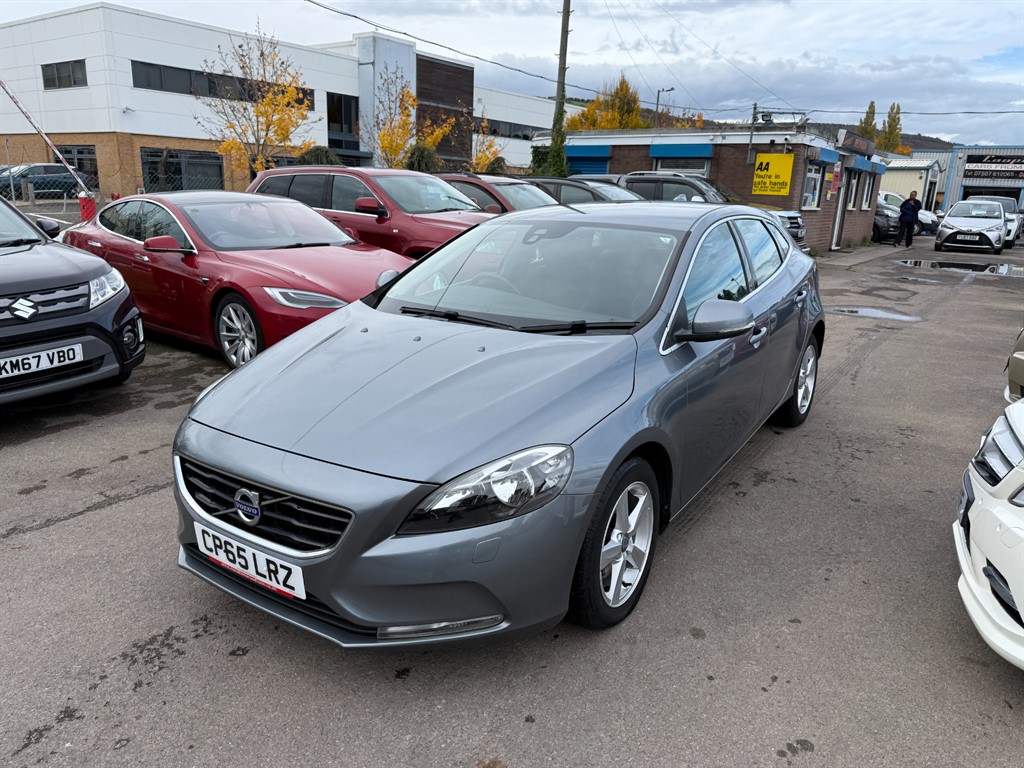 Used Volvo V40 2015 for sale - 76351120: Photo 3