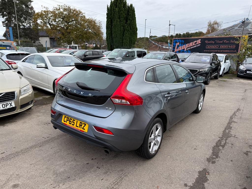 Used Volvo V40 2015 for sale - 76351120: Photo 6