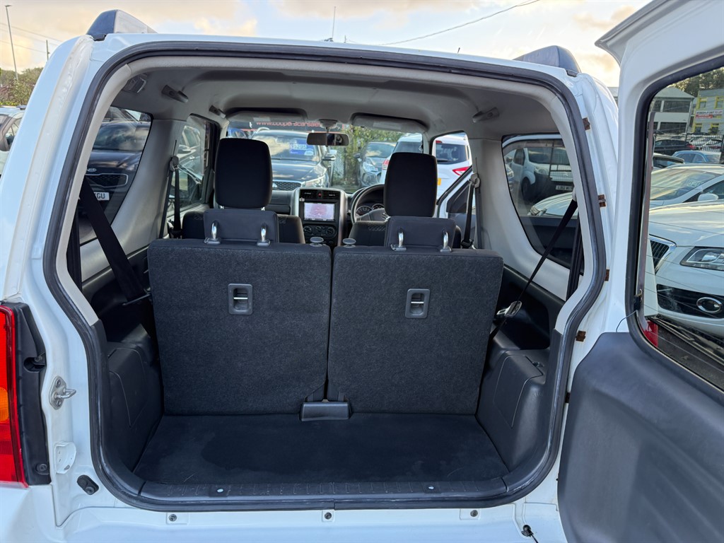 Used Suzuki Jimny 2015 for sale - 76297779: Photo 9