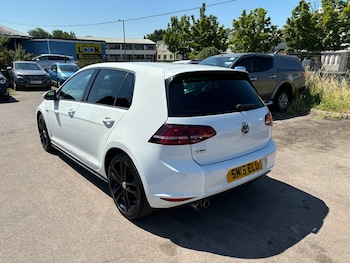 Used Volkswagen Golf 2015 for sale - 79189816: Photo