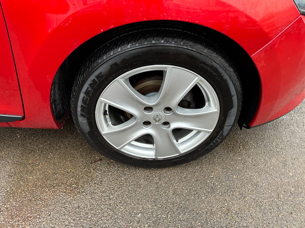 Used Renault Clio 2014 for sale - 77406565: Photo 8