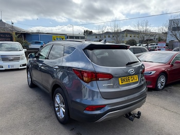 Used Hyundai Santa Fe 2016 for sale - 77928015: Photo