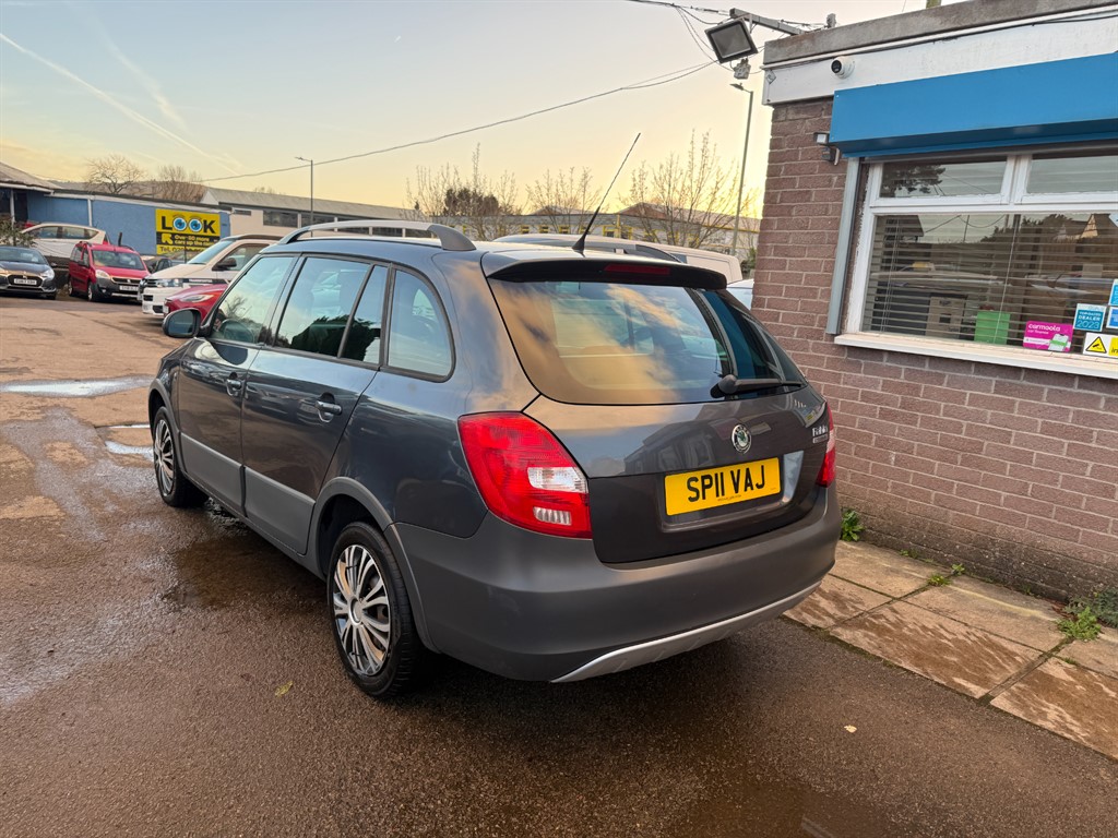 Used Skoda Fabia 2011 for sale - 76928324: Photo 4