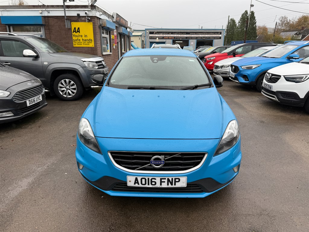 Used Volvo V40 2016 for sale - 76459385: Photo 2