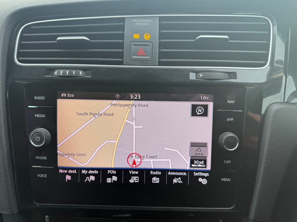 Used Volkswagen Golf 2017 for sale - 76717660: Photo 10