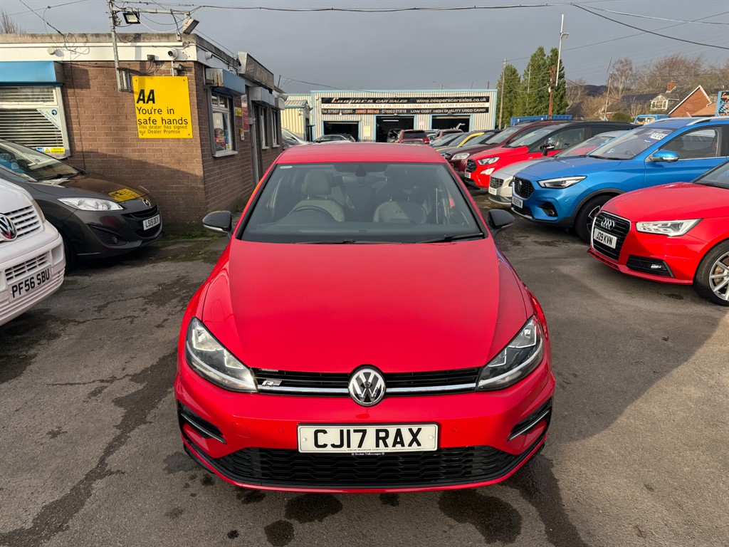Used Volkswagen Golf 2017 for sale - 76717660: Photo 2