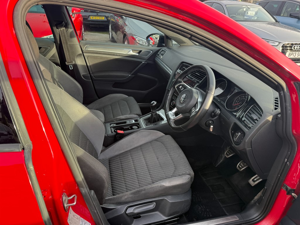 Used Volkswagen Golf 2017 for sale - 76717660: Photo 7