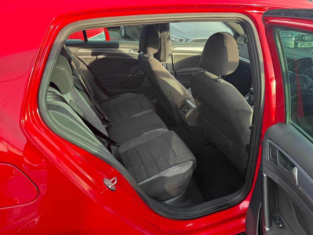 Used Volkswagen Golf 2017 for sale - 76717660: Photo 8