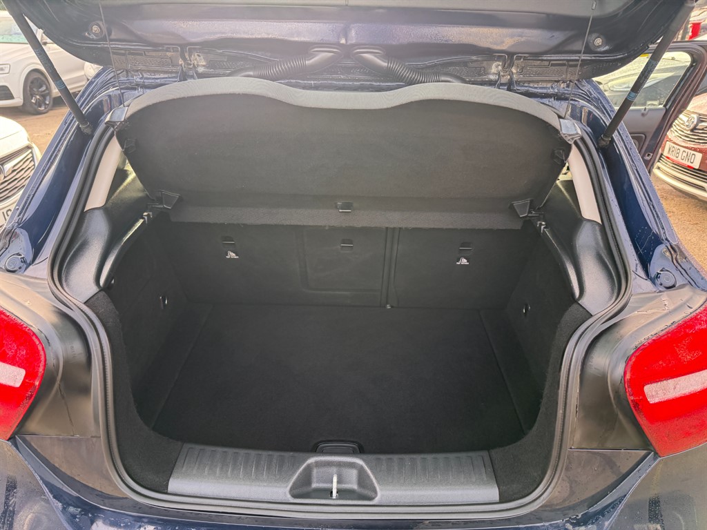 Used Mercedes-Benz A-Class 2017 for sale - 77218943: Photo 9