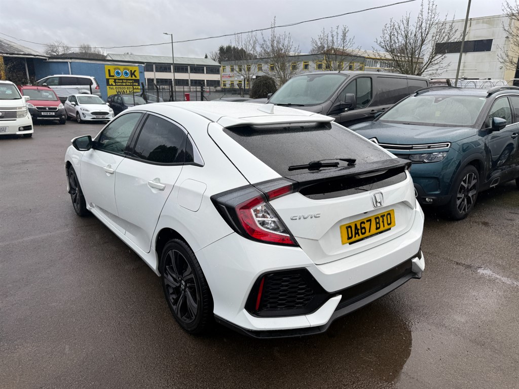 Used Honda Civic 2017 for sale - 77499873: Photo 4