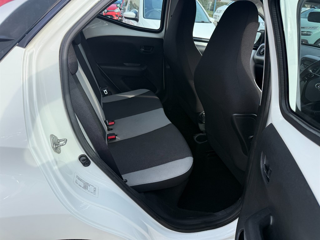 Used Toyota AYGO 2016 for sale - 77778855: Photo 8