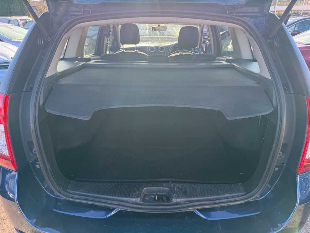 Used Dacia Logan MCV 2015 for sale - 76661239: Photo 9