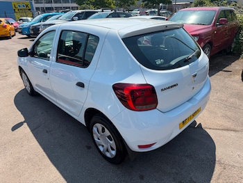 Used Dacia Sandero 2017 for sale - 79243937: Photo