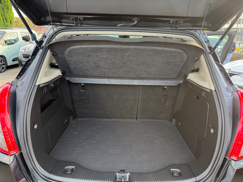 Used Vauxhall Mokka X 2017 for sale - 76400908: Photo 9