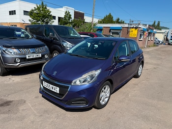 Used Peugeot 208 2015 for sale - 79165504: Photo