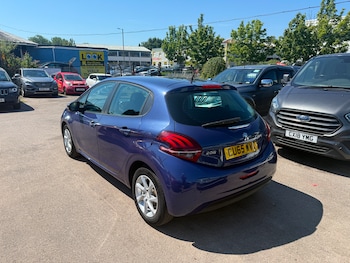 Used Peugeot 208 2015 for sale - 79165504: Photo