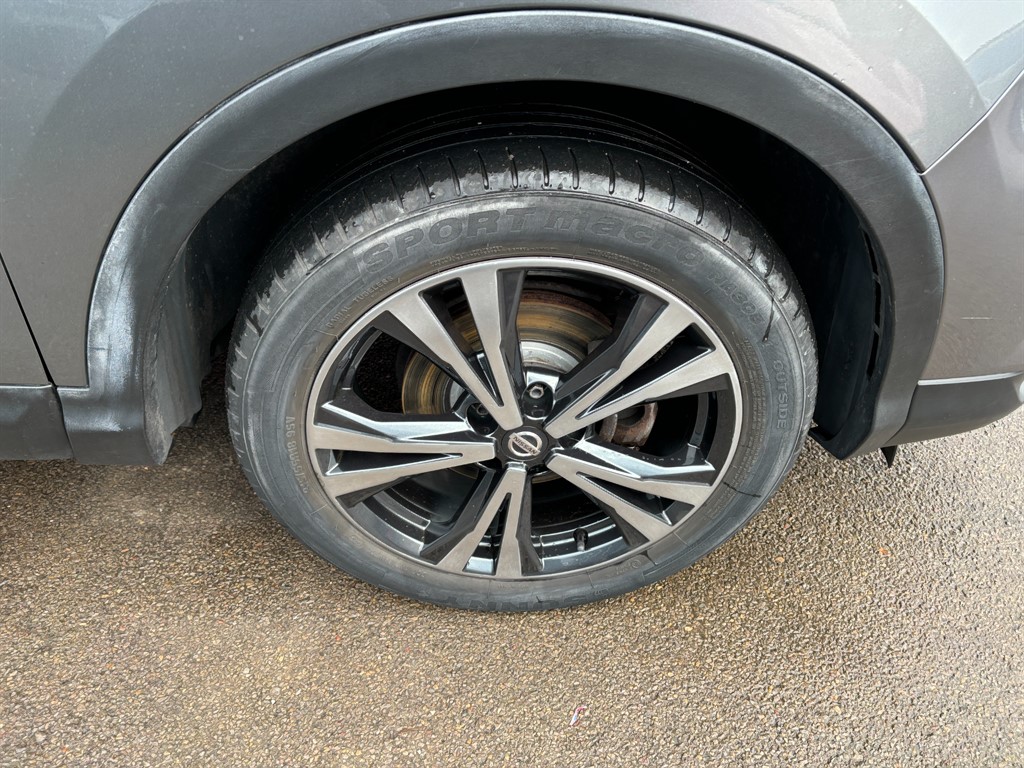 Used Nissan Qashqai 2017 for sale - 77778821: Photo 10