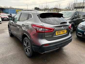 Used Nissan Qashqai 2017 for sale - 77778821: Photo