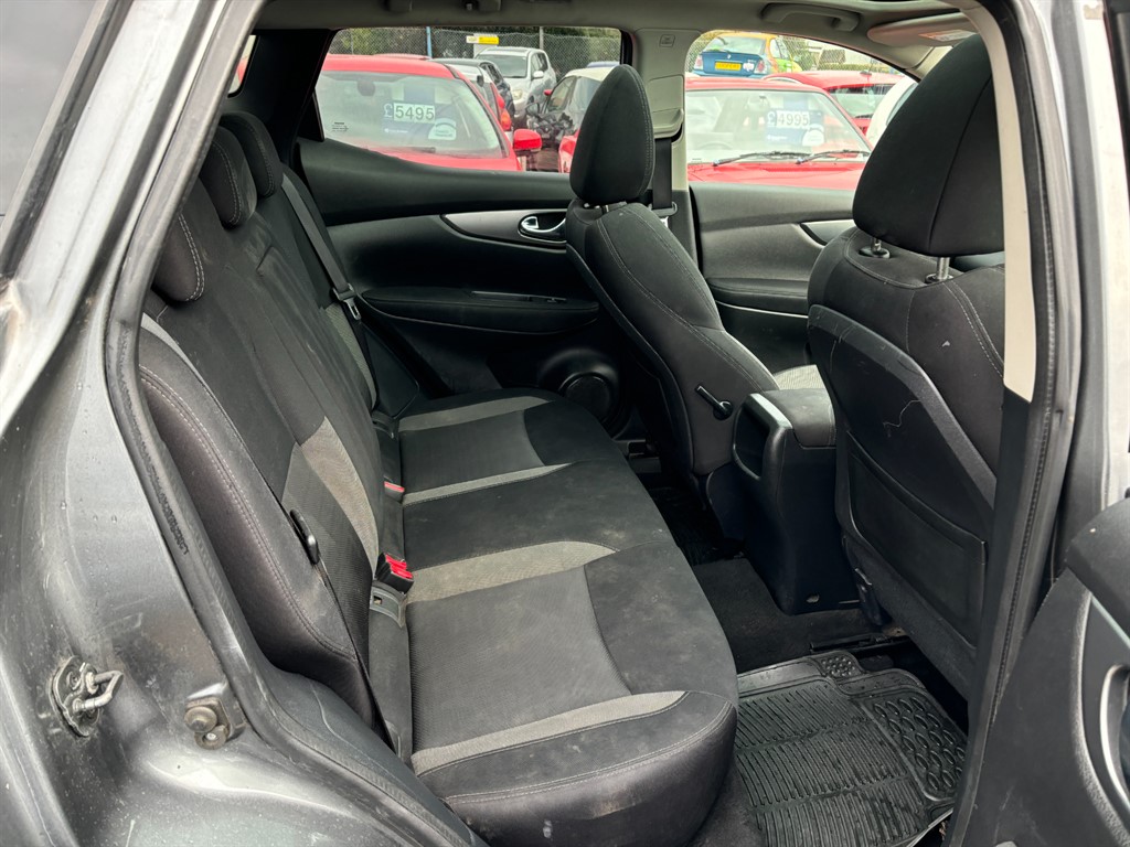 Used Nissan Qashqai 2017 for sale - 77778821: Photo 8