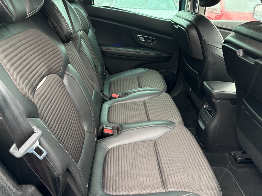 Used Renault Scenic 2017 for sale - 76184138: Photo 8