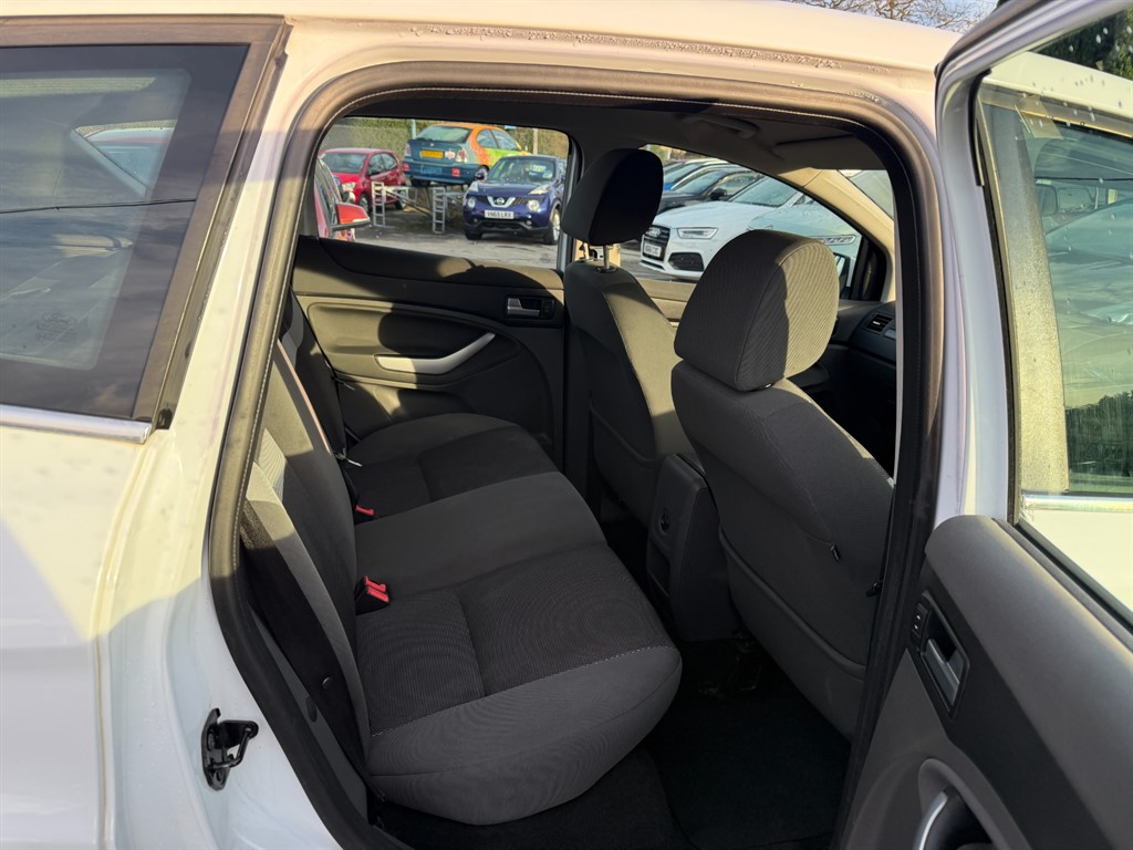 Used Ford Kuga 2012 for sale - 76933375: Photo 8